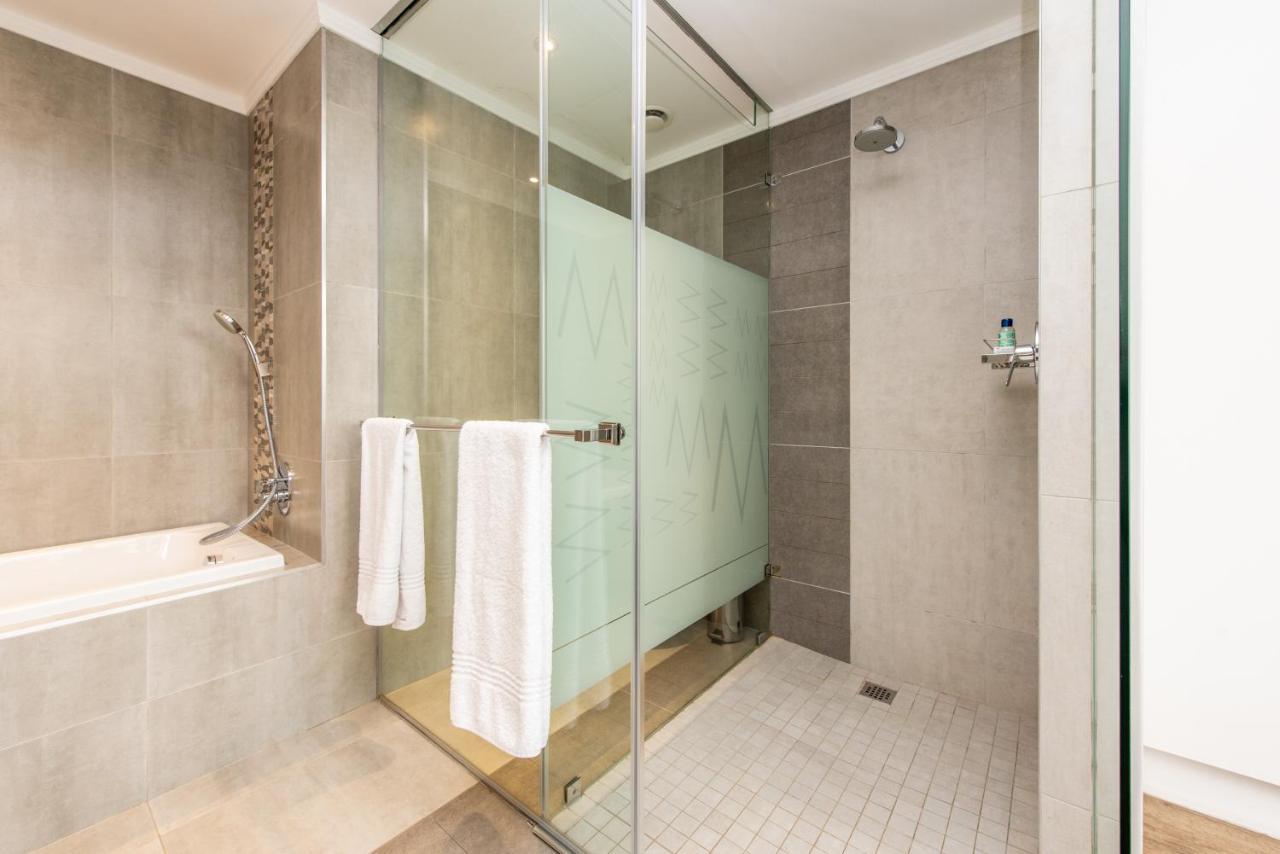 Apartment 8th Floor, 2 Bedroom Luxury Masingita! Johannesburg