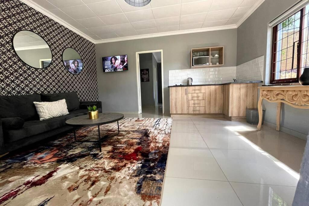 57 On Stighling Luxury Studio 4 Johannesburg