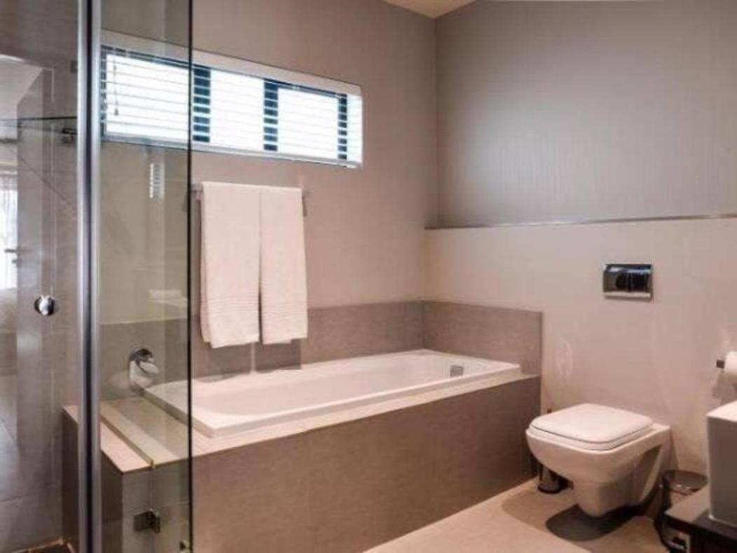 Exquisite Hide Out In Sandton Holiday home *