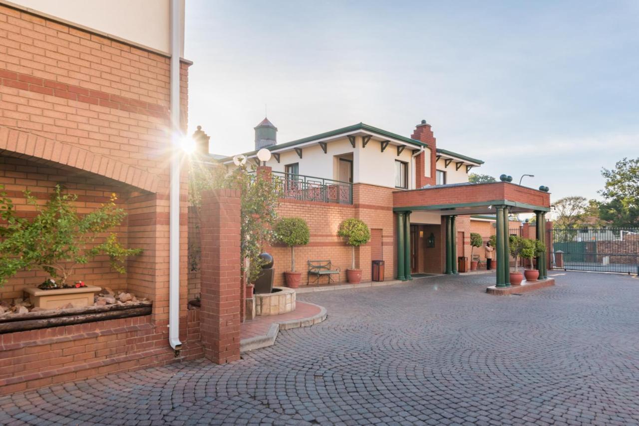 Courtyard Rosebank 4* Johannesburg