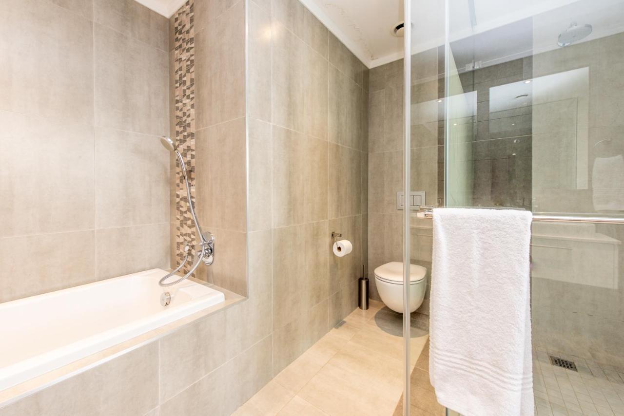 Apartment 8th Floor, 2 Bedroom Luxury Masingita! *
