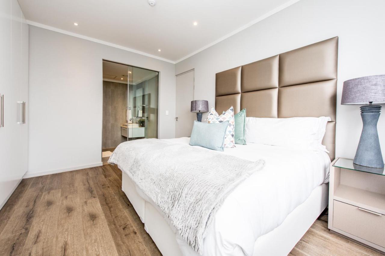 8th Floor, 2 Bedroom Luxury Masingita! Apartment