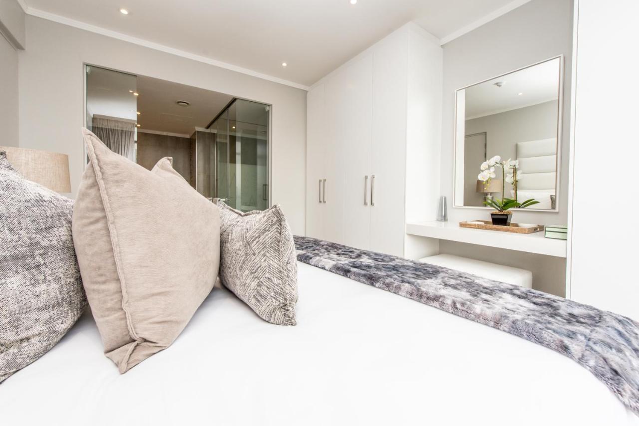 8th Floor, 2 Bedroom Luxury Masingita! Apartment