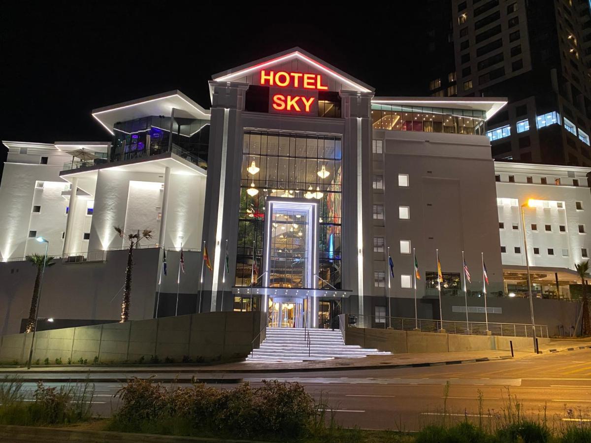 Sky Sandton Hotel 3*