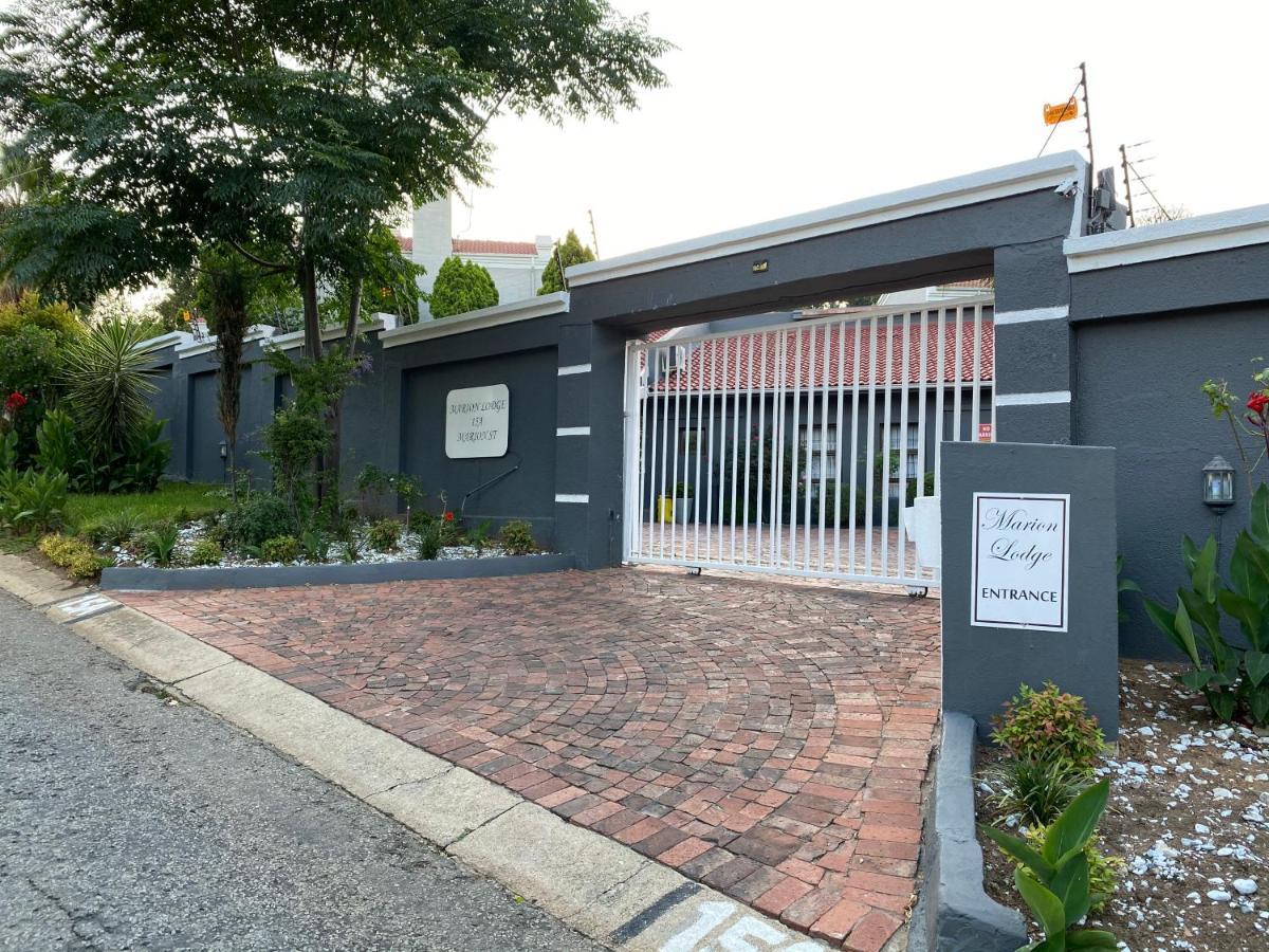Marion lều Johannesburg