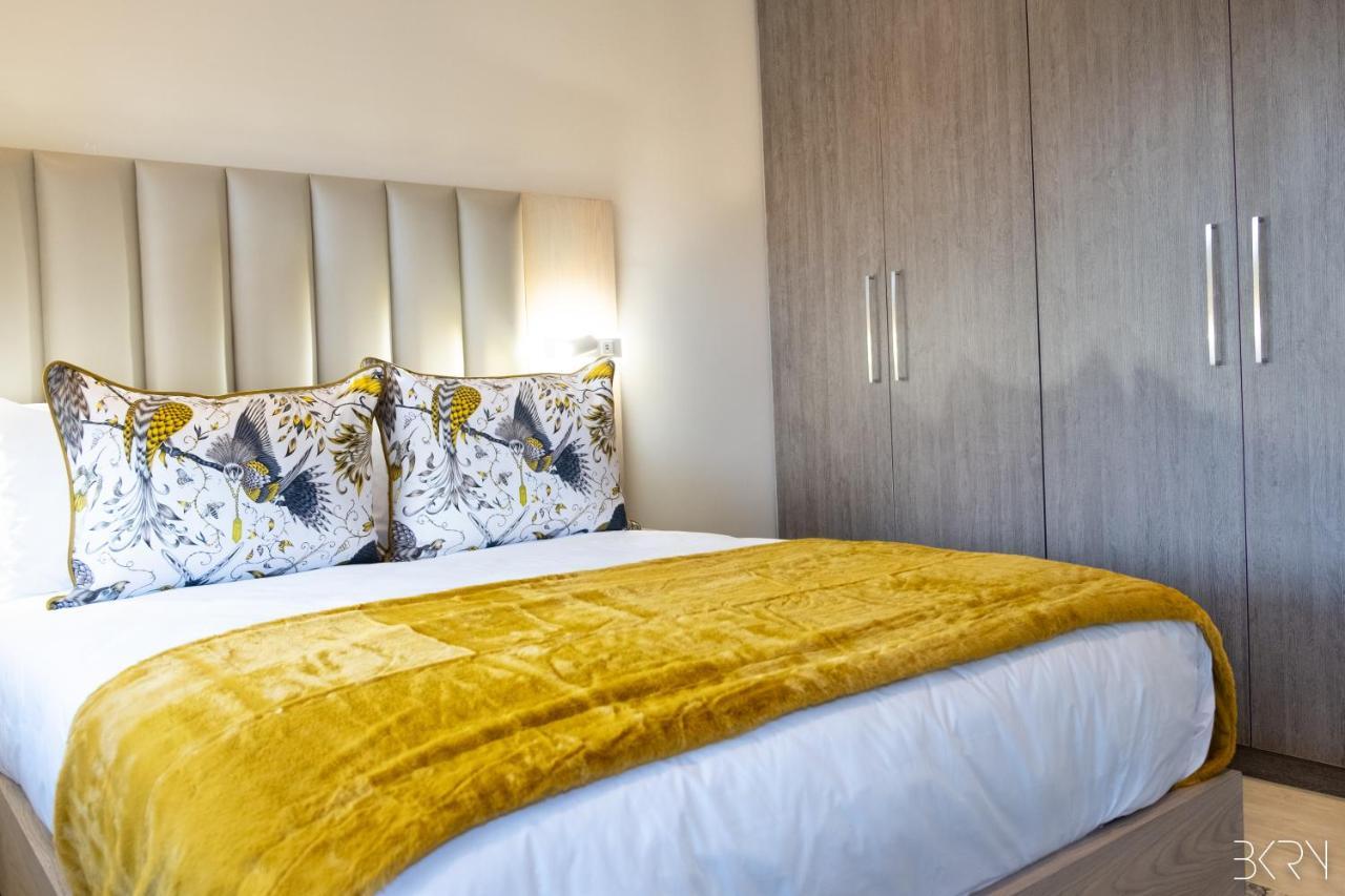 Apartamento 6 On Bompas Joanesburgo