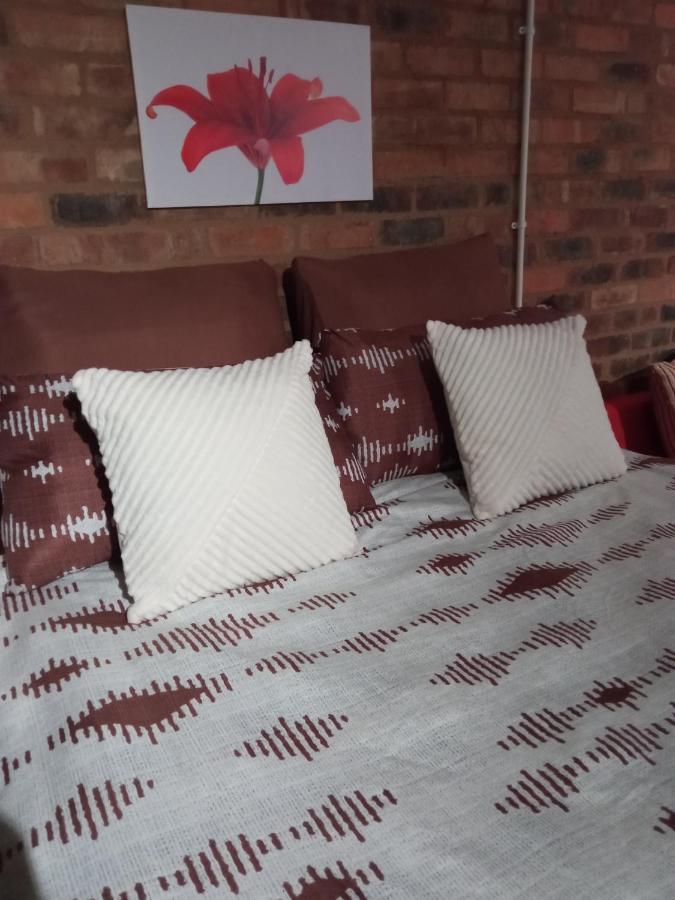 Moved 23 Whitaker Jeppestown *