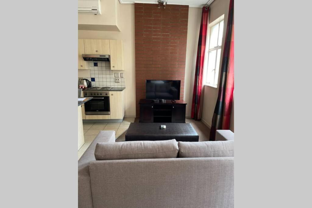 Cool & Easy Flat In The Heart Of Marshalltown Apartment *