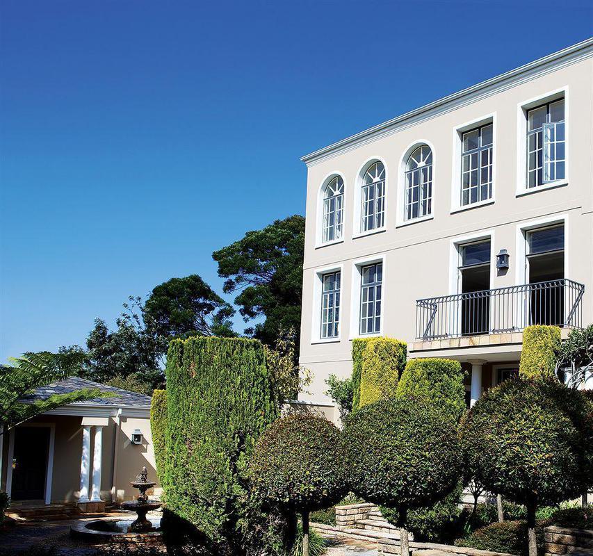 Four Seasons The Westcliff Hotel 5*