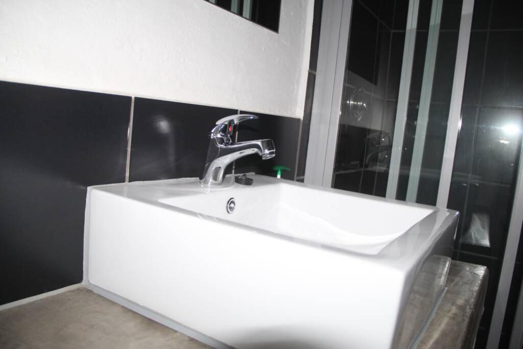 Apartment Liyakhanya House Johannesburg