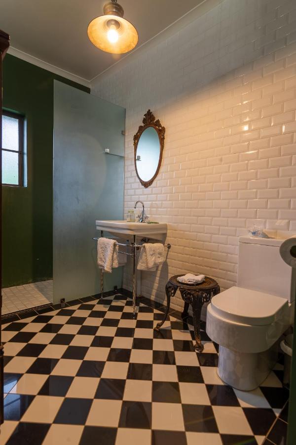 Festina Lente Guest house