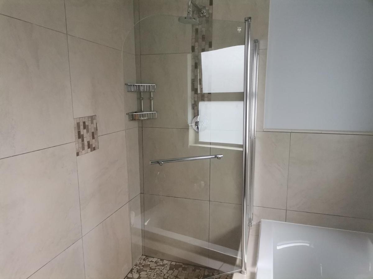 Rosebank By Claires Guest house Johannesburg