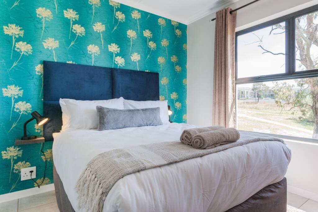 Apartment Alimama Spaces: The Park Haven 2