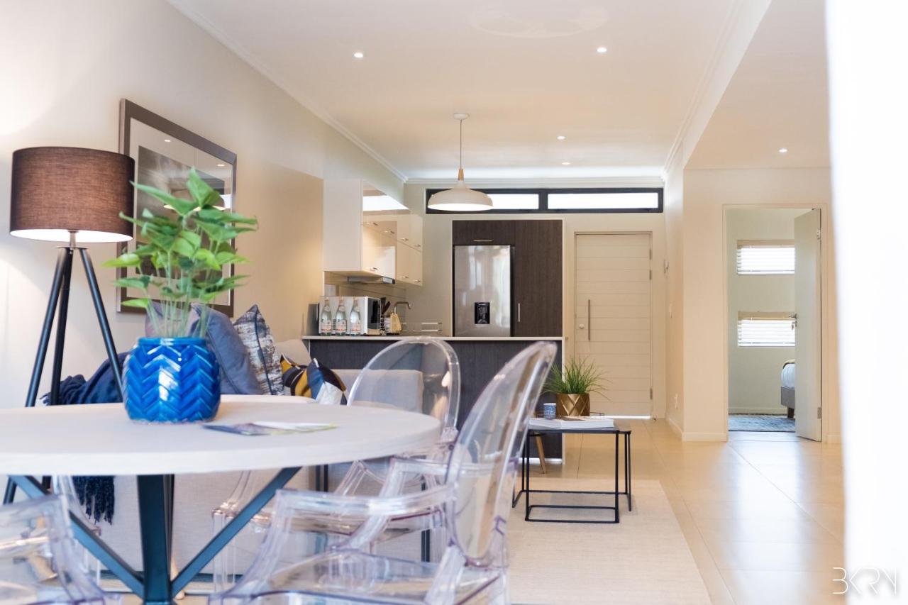 Apartamento 6 On Bompas Joanesburgo