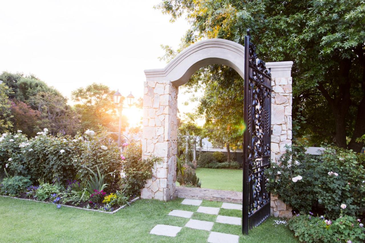 Burkleigh House * Johannesburg