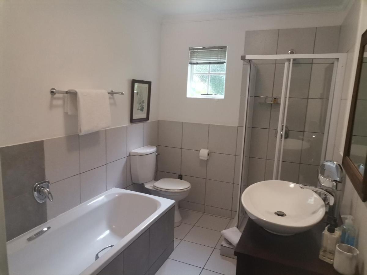 Guest house Rosebank By Claires 2*