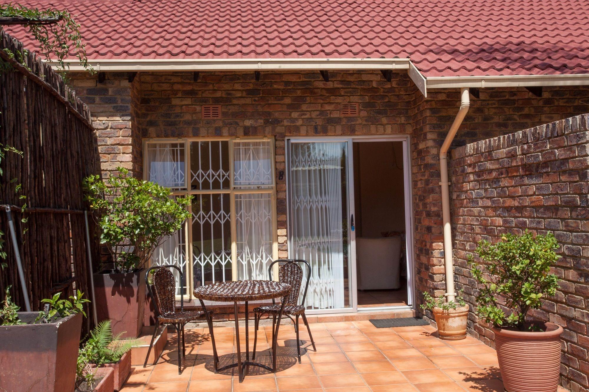 Guest house Serene Guest Manor 3*