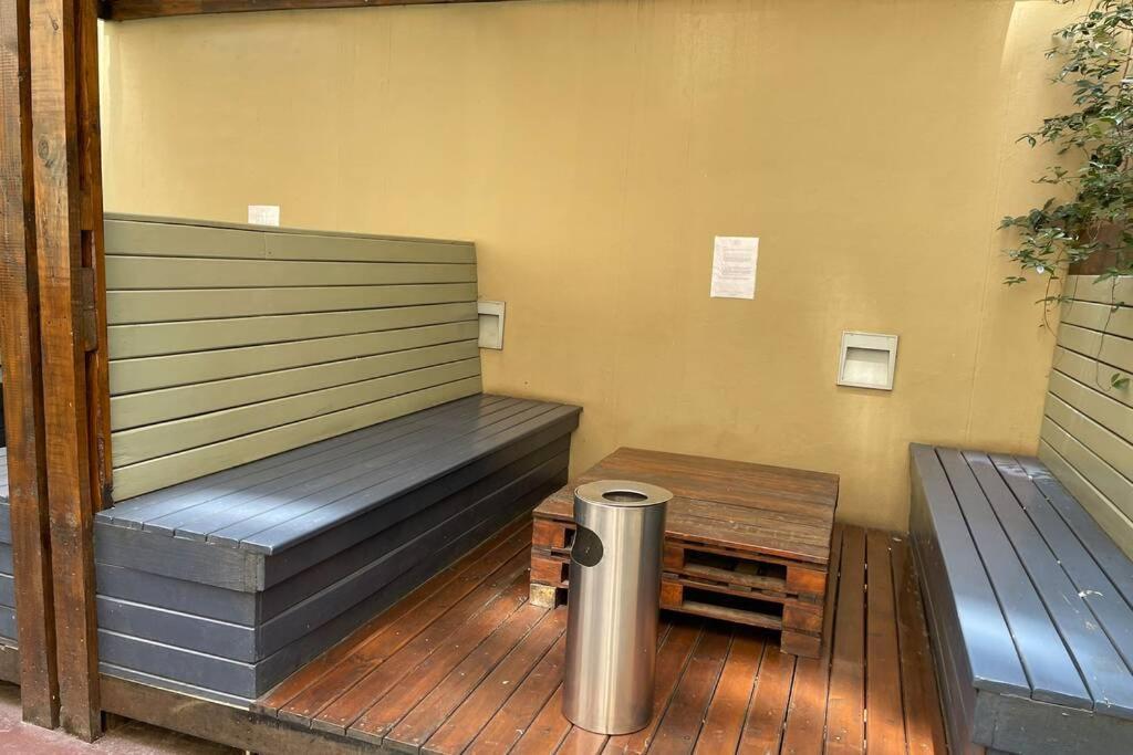 Cool & Easy Flat In The Heart Of Marshalltown Johannesburg