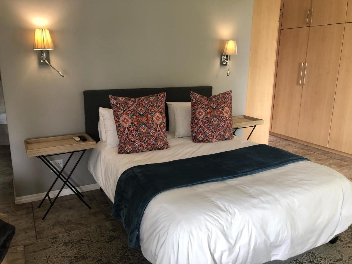 Homestay Fever Tree