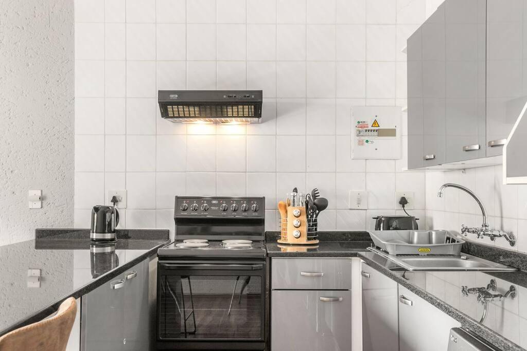 Apartment Antibes In West Road South Sandton *