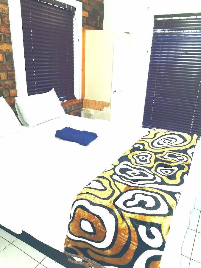 497 On West Ave Guest house Johannesburg