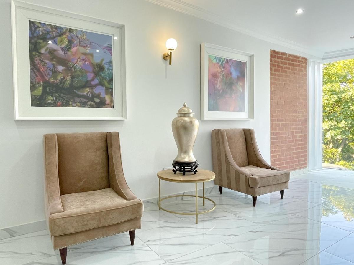 Amoris Guest House-randburg Guest house Johannesburg
