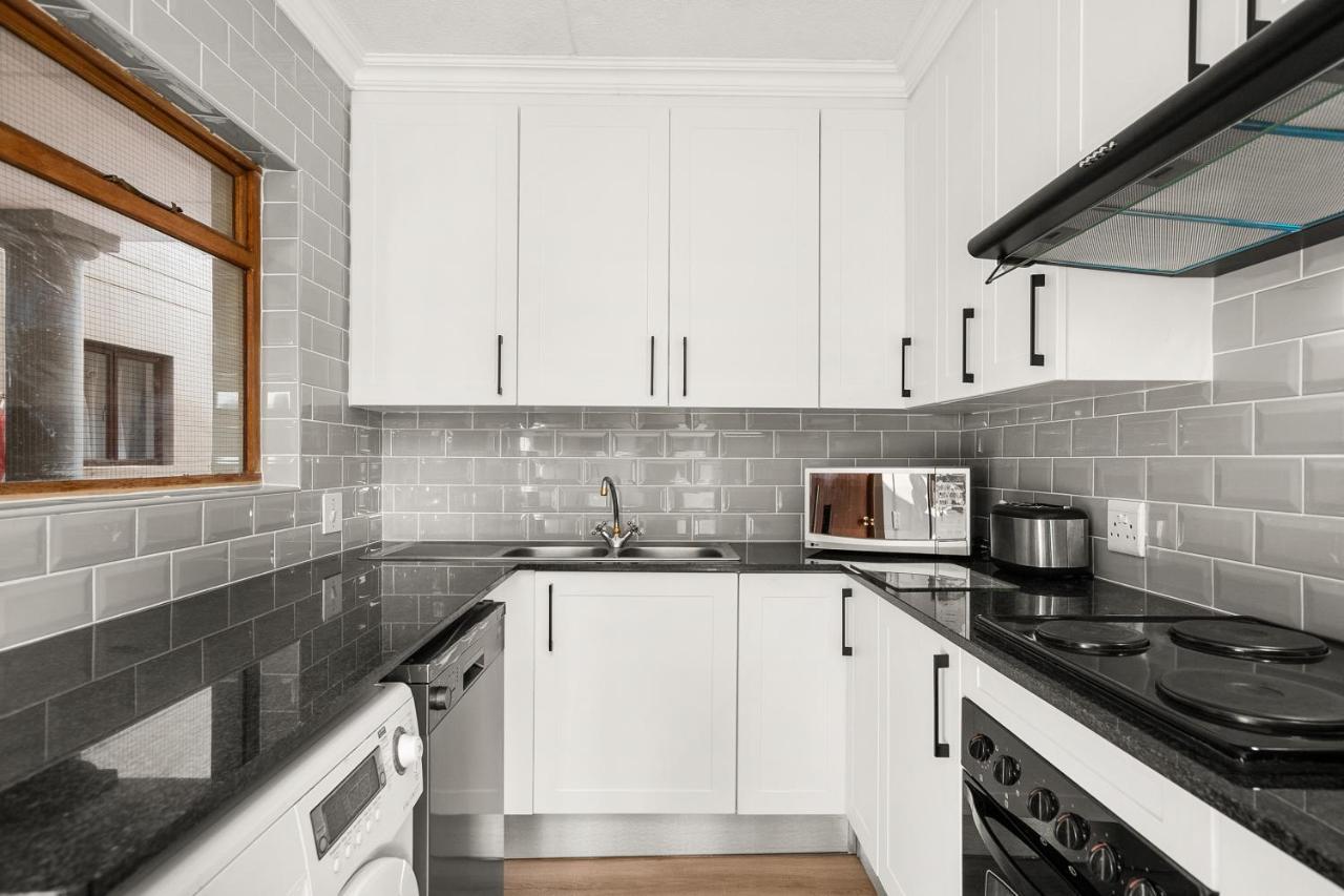 13 Monte Sereno Apartment *