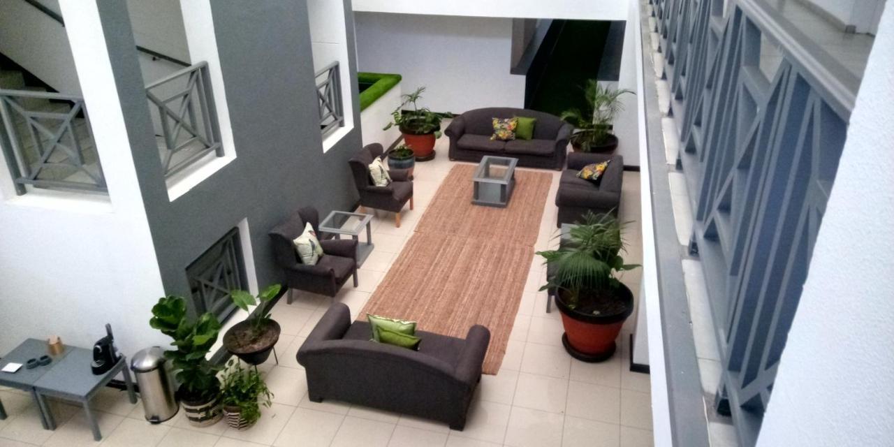 The Jack Rose Hotel, Rosebank, Gautrain 3*