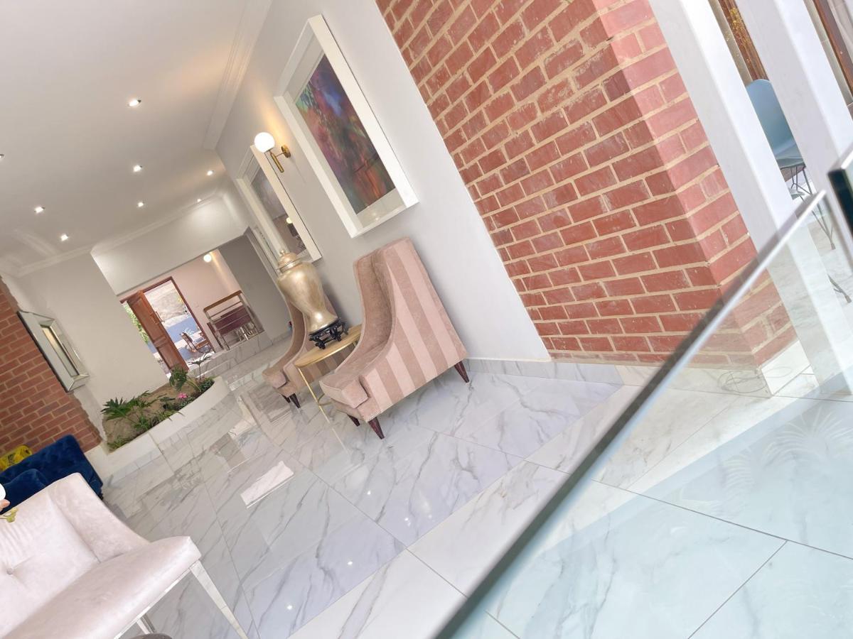 Amoris Guest House-randburg Guest house