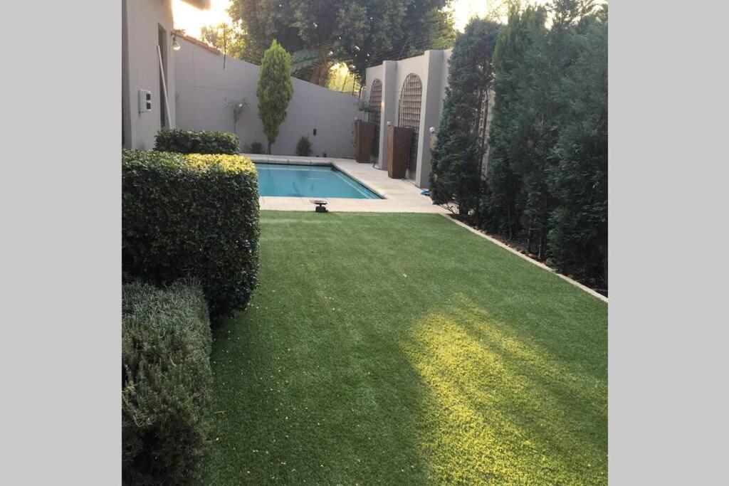 13 Sandown Valley, Sandton Apartment *