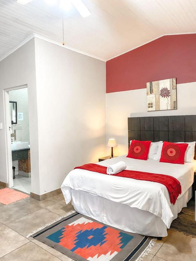 Mzanzi Rock Guest house *