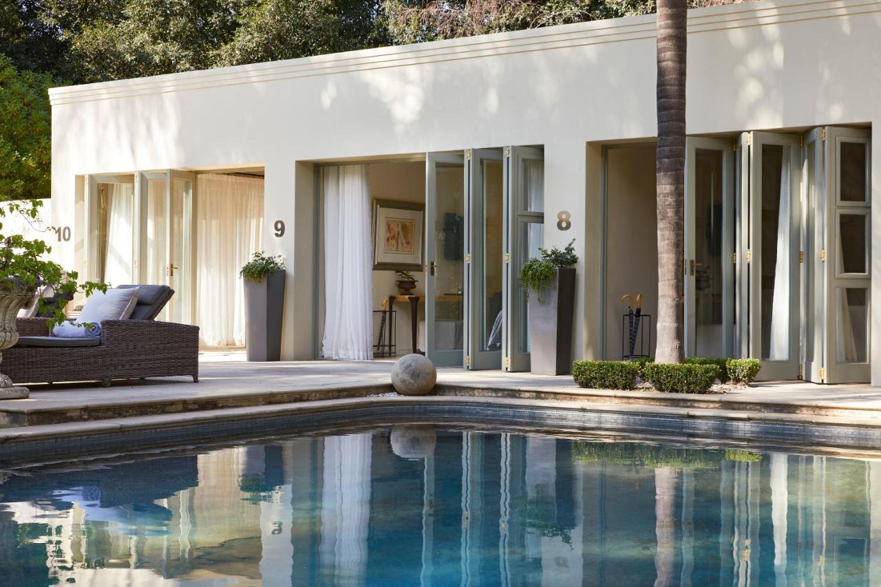 Hoeveld House Hotel