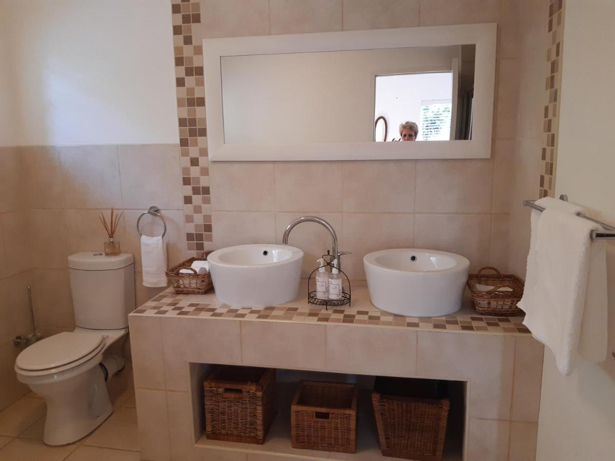 6 Olives On Third Apartamento