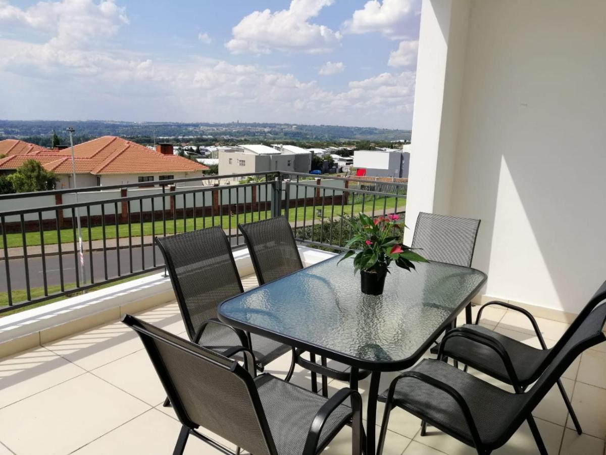 Royal Xtian Greenstone Ridge Căn hộ Johannesburg