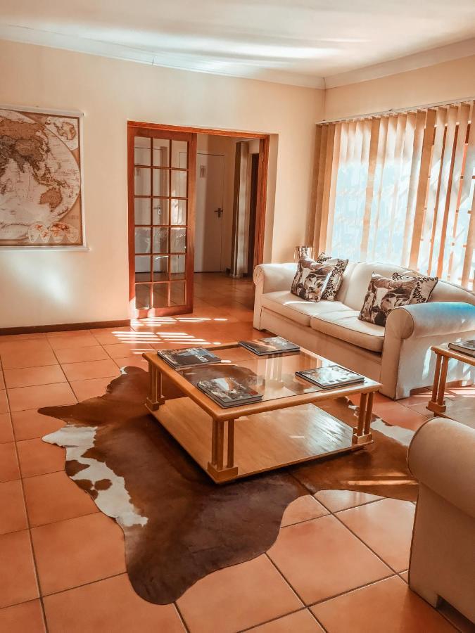 8 Lime Street, Bryanston, Sandton * Johannesburg