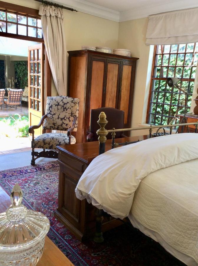 Houghton Estate Rosebank Homestay *