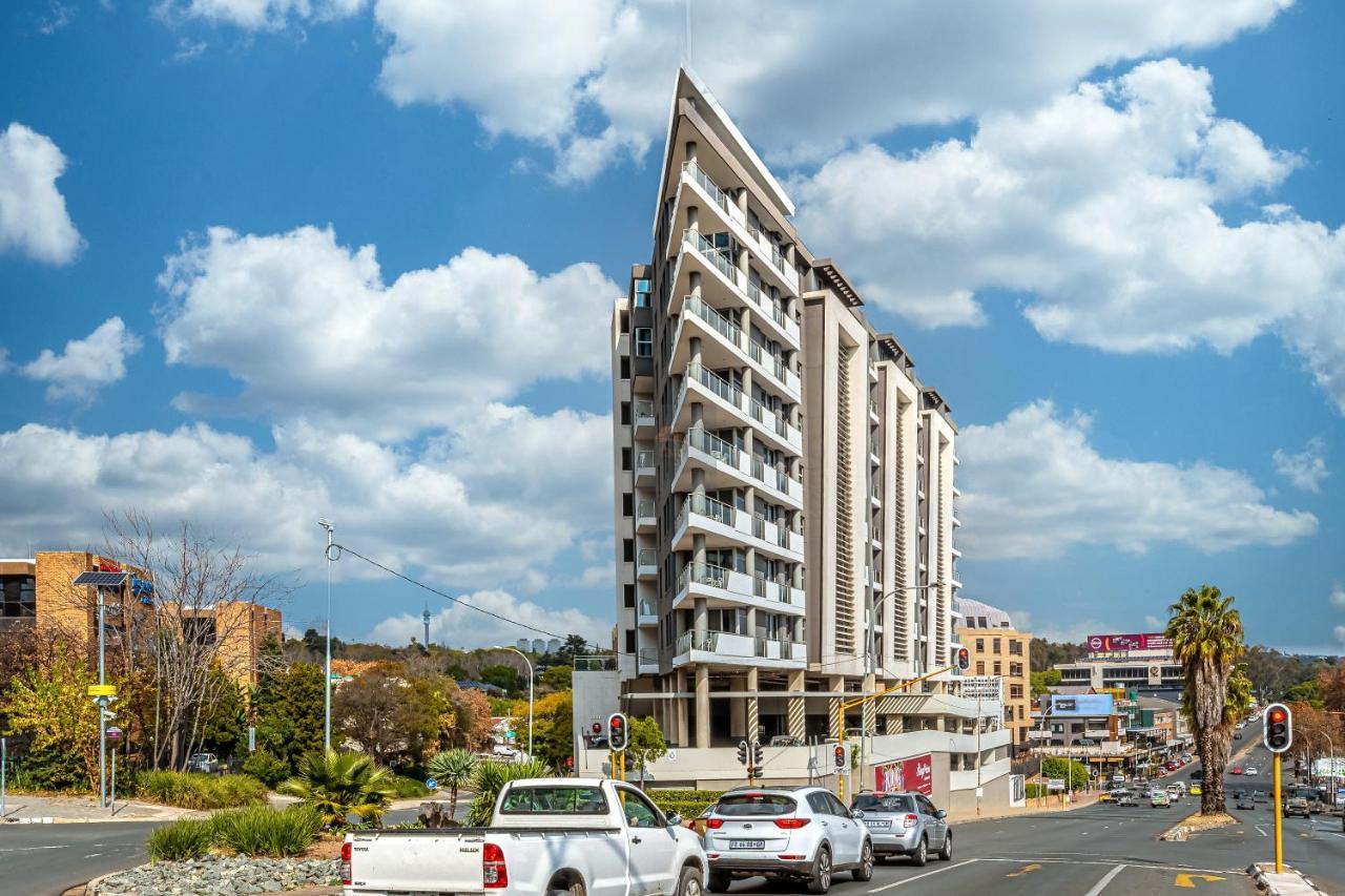 Apartment Kmg At The Apex