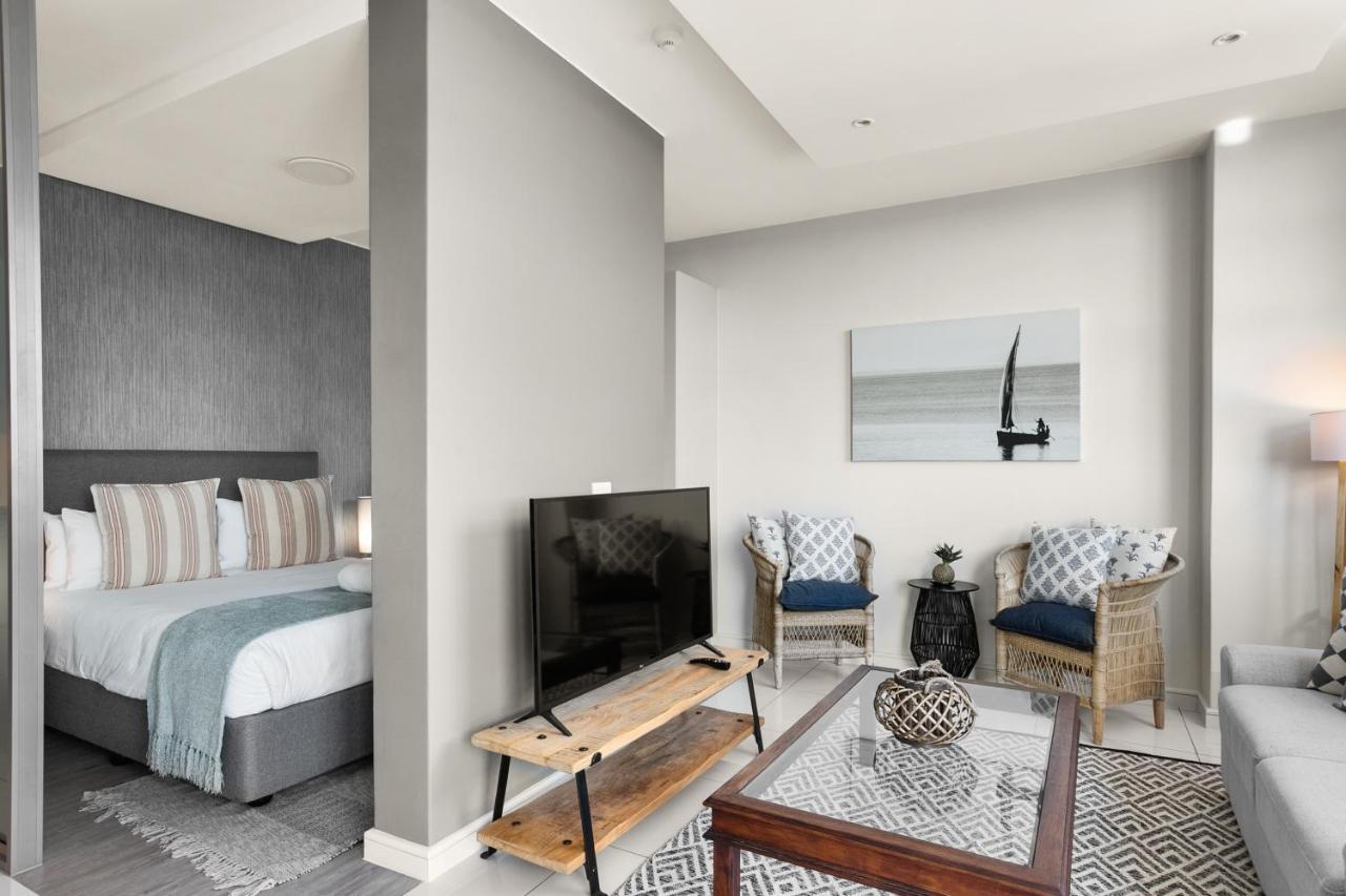The Median Apartment