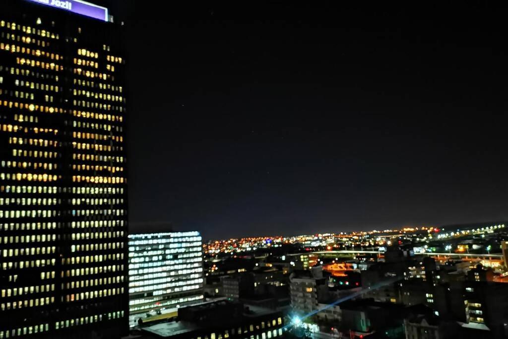 Apartment 1507-amazing Views & Unique Joburg Cbd Luxury Johannesburg