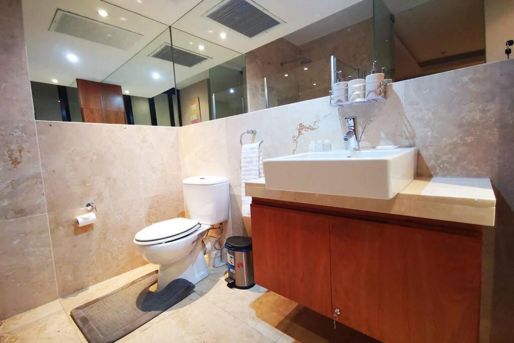 1507-amazing Views & Unique Joburg Cbd Luxury Apartment Johannesburg