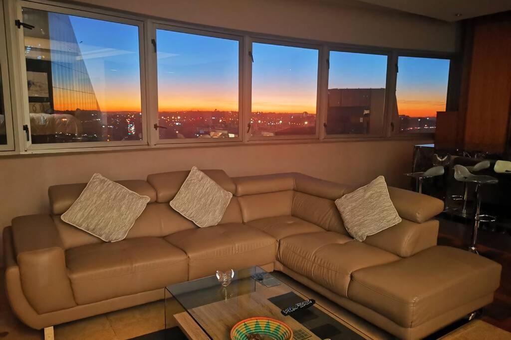 Apartment 1507-amazing Views & Unique Joburg Cbd Luxury Johannesburg