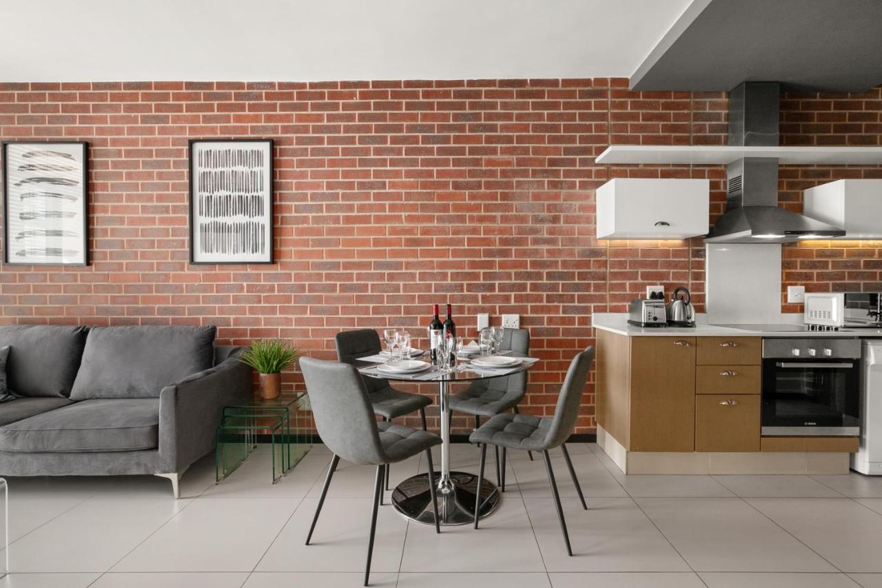 Apartment Easy - The Vantage Rosebank Johannesburg
