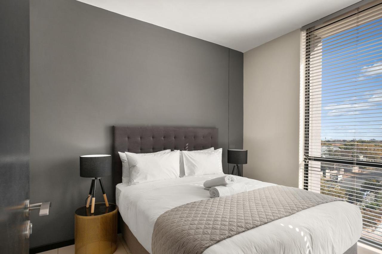 Easy - The Vantage Rosebank Apartment