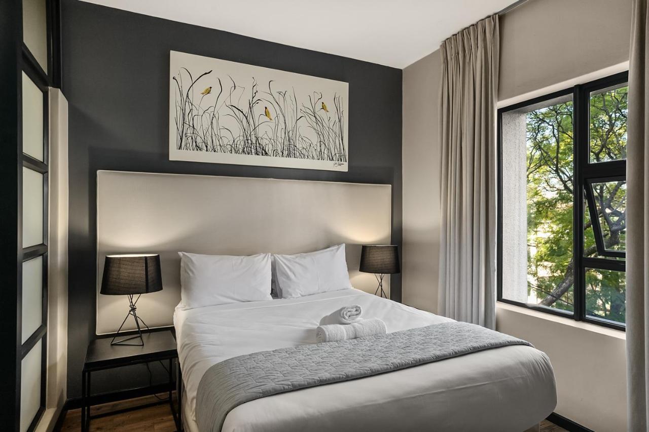 Easy - The Vantage Rosebank