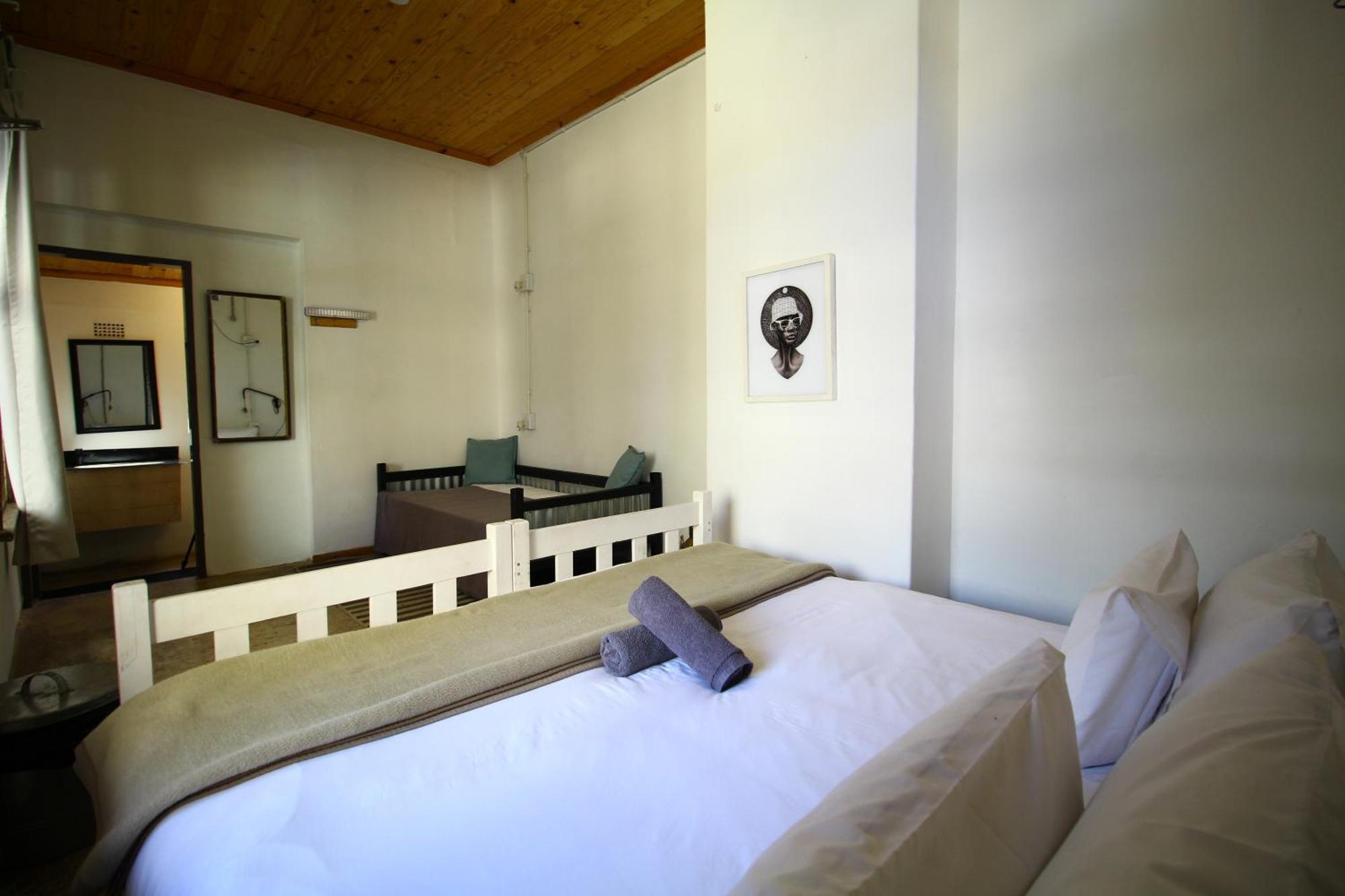 Curiocity Backpackers Albergue *