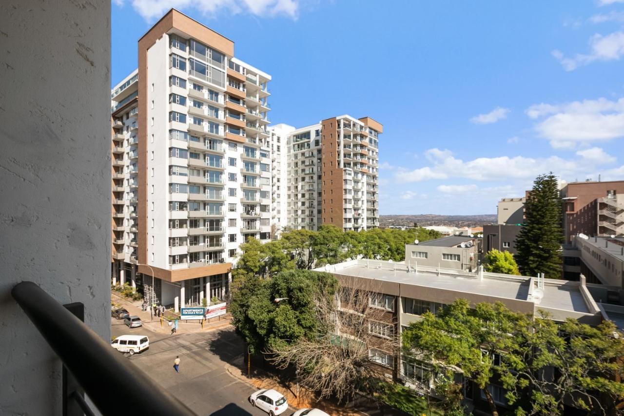Easy - The Vantage Rosebank Apartment