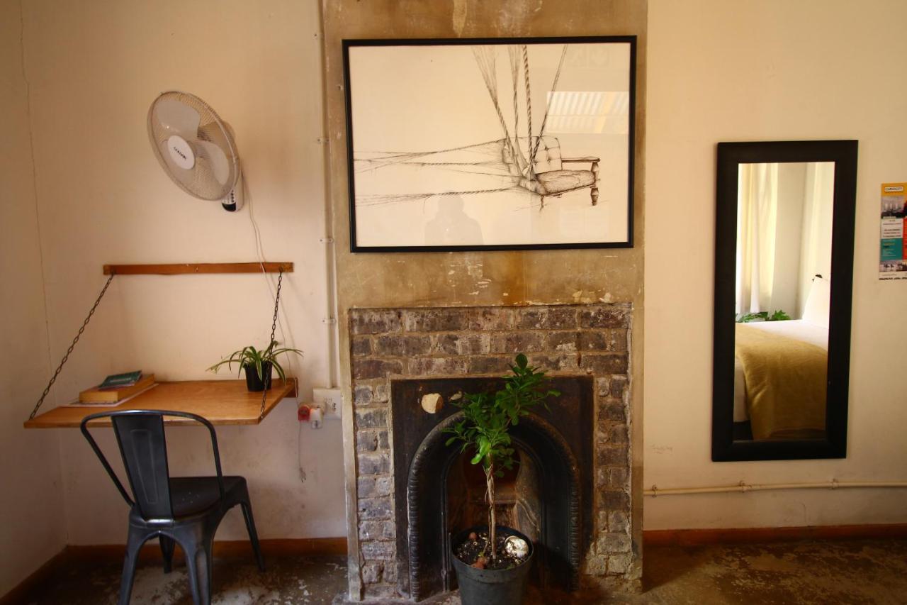 Curiocity Backpackers Albergue