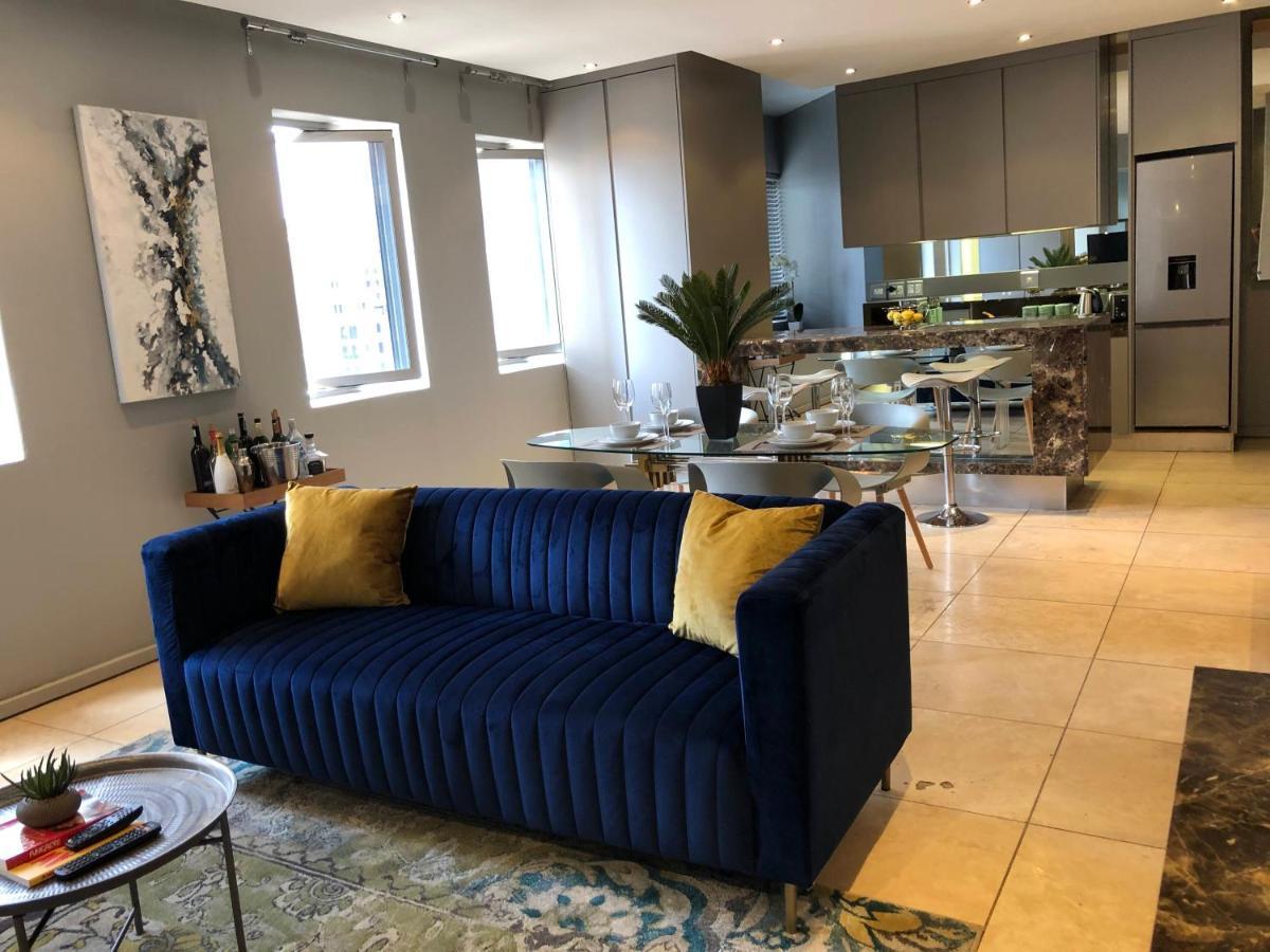 Joburg Gem With A Splash Of Chic & The Vibe! * Johannesburg