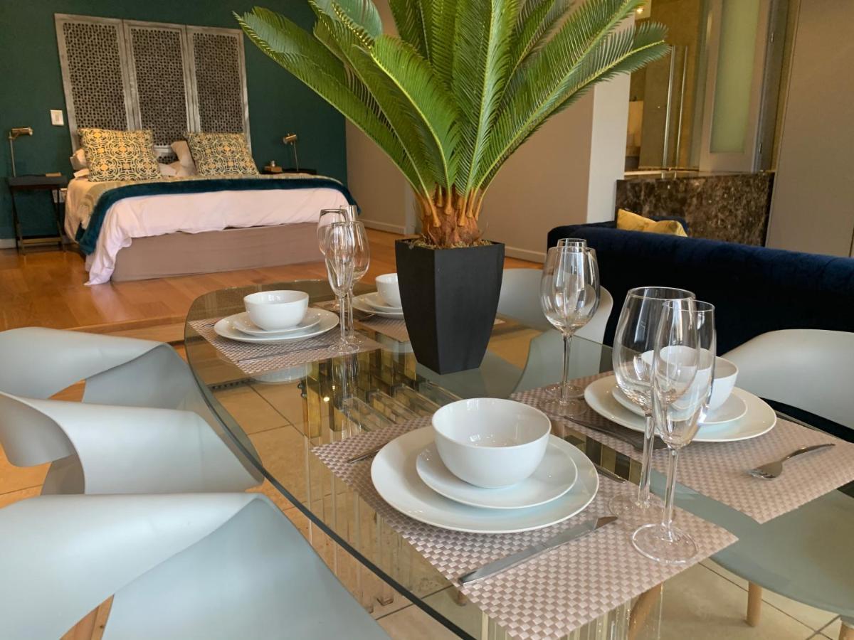 Joburg Gem With A Splash Of Chic & The Vibe! * Johannesburg