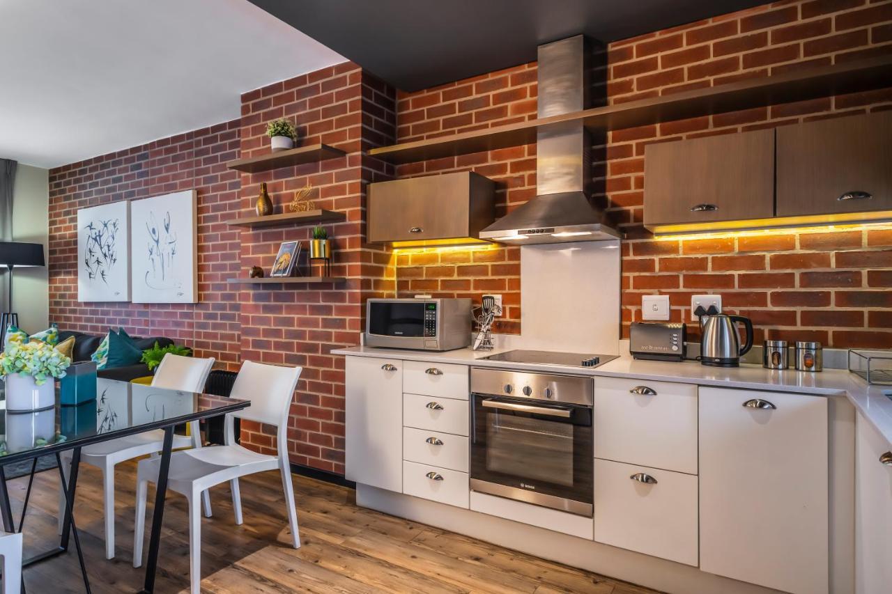 Corporate Rentals- The Vantage